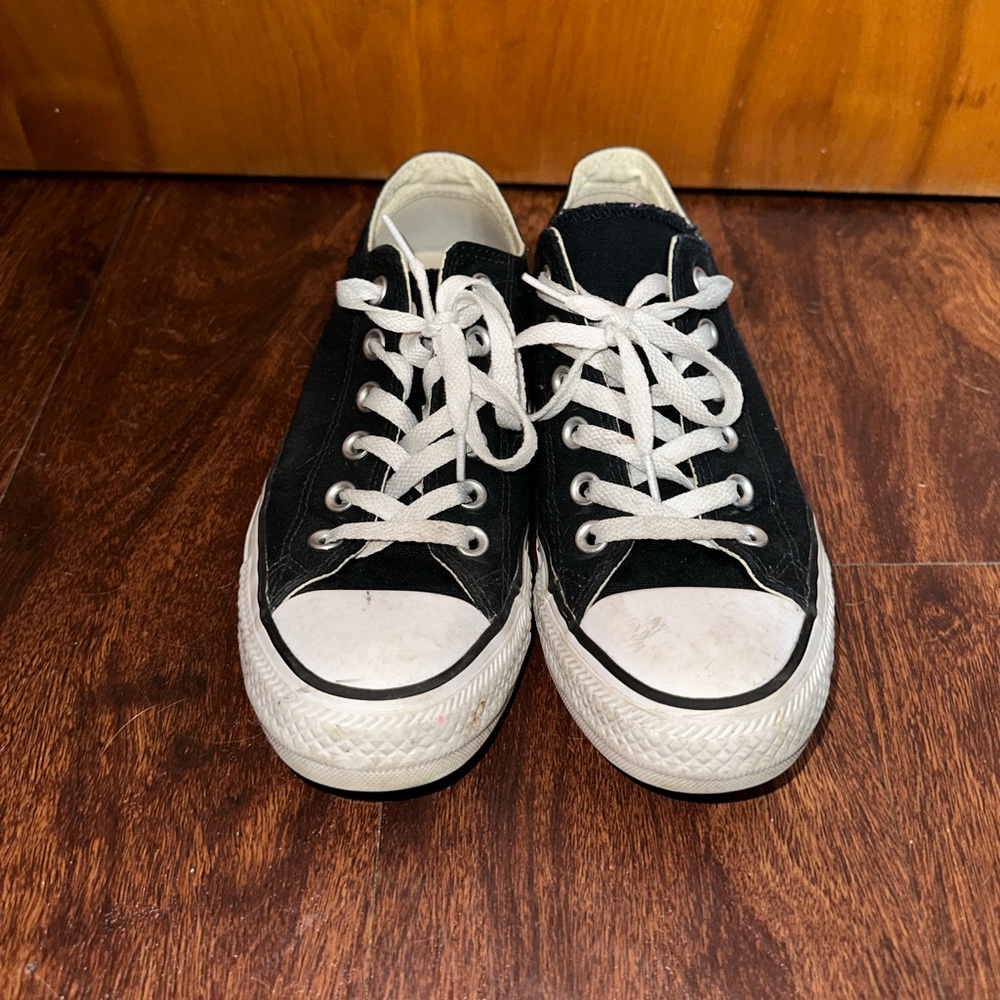 Women’s Converse sneakers with dual tongue size 8 - Picture 3 of 8